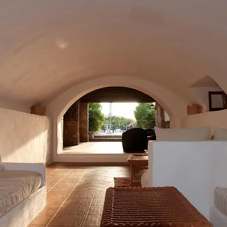 Calamadonna Club Hotel 2* Lampedusa