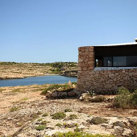 Calamadonna Club Hotel 2* Lampedusa